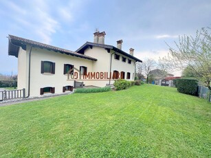 Villa con box a Pieve del Grappa