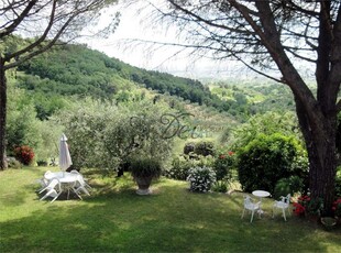 Villa e annessi sulle colline di Monsummano Terme