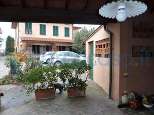 Villa in ottime condizioni, in vendita in Camigliano, Capannori