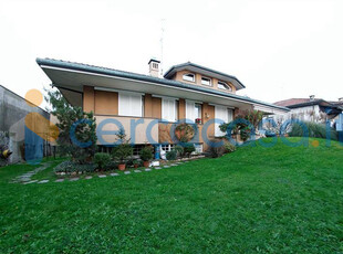 Villa in ottime condizioni, in vendita in Via S. Antonino 13, Lonate Pozzolo