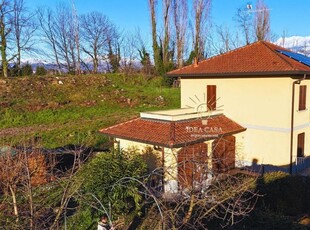 villa in vendita a Cassago Brianza