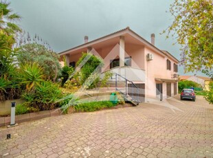 Villa in Vendita a Porto Torres Porto Torres