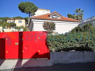 Villa in vendita in Via Privata Sole 40, Sanremo