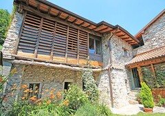 Casa singola ristrutturata in zona Opreno a Caprino Bergamasco