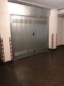 Garage / Posto auto in Via Frua 6 in zona de Angeli, Vercelli, Washinghton a Milano