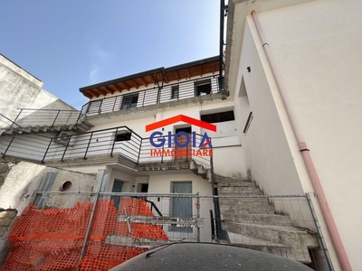 Appartamento in Mondragone, Mondragone, 270 m², classe energetica C