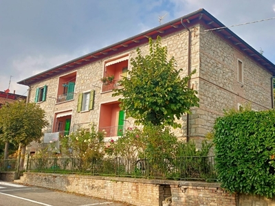 Appartamento in Monterocca, Castel d'Aiano, 1 bagno, 70 m², 1° piano