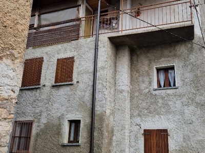 Casa indipendente in Cornalita, San Giovanni Bianco, 4 locali, 1 bagno