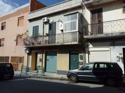 Casa indipendente in Via Consolare Valeria 171, Messina, 8 locali