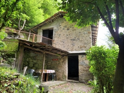 Rustico in Camerata Cornello, Camerata Cornello, giardino privato