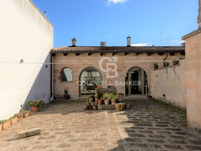 Stabile / Palazzo in vendita a San Cesario di Lecce