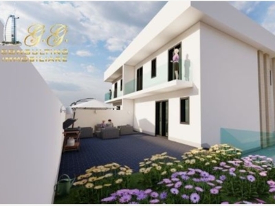 Villa a Parete, 460 m² in vendita