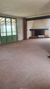 Villa a Pietrasanta, 6 locali, giardino privato, posto auto, 320 m²