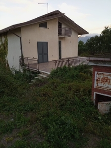 Villa in C.da san giovanni dogli, Montemarano, 4 locali, 1 bagno