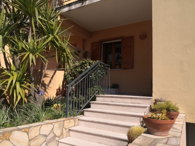Villa in Contrada Sperone, Messina, 5 locali, 3 bagni, posto auto