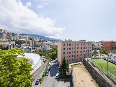 Appartamento 6 locali di 110 m² a Genova