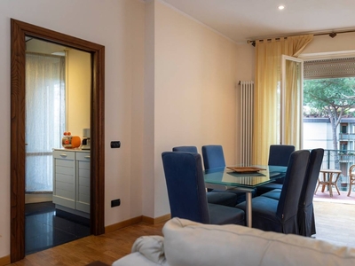 Appartamento a Camaiore, 5 locali, 2 bagni, arredato, 118 m², 3° piano