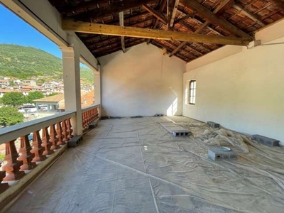 Appartamento a Dolceacqua, 5 locali, 160 m², da ristrutturare