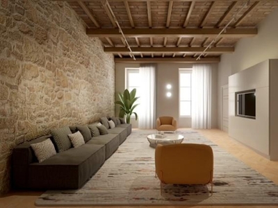Appartamento a Lucca, 6 locali, 3 bagni, 250 m², 1° piano in vendita