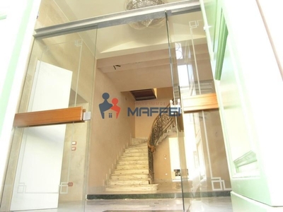 Appartamento a Viareggio, 5 locali, 2 bagni, 106 m², ascensore