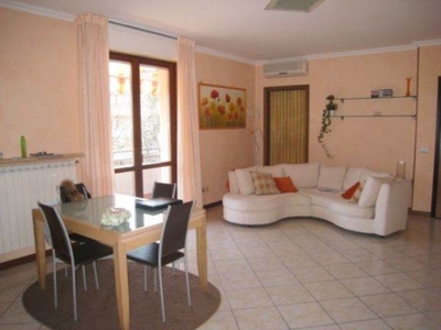 Appartamento a Viareggio, 5 locali, 2 bagni, 96 m², 2° piano, terrazzo