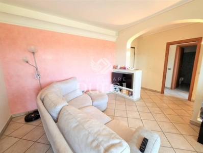 Appartamento a Viareggio, 6 locali, 2 bagni, posto auto, 123 m²