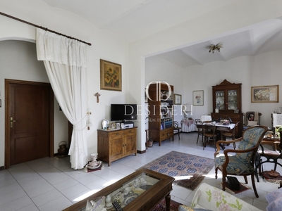 Appartamento bifamiliare in Via Tripoli, Grosseto, 14 locali, 2 bagni