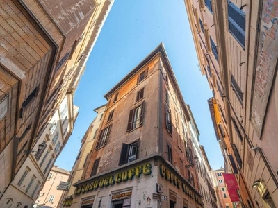 Prestigioso appartamento in vendita Via dei Pastini, Roma, Lazio