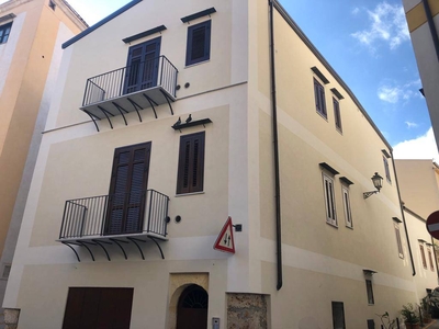 Appartamento in vendita a Palermo Cattedrale
