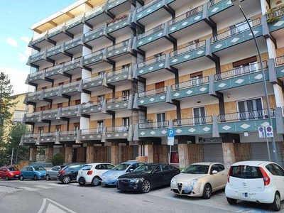 Appartamento in vendita a Potenza Viale Dante