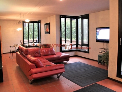 Appartamento in VIA AUGUSTO PASSAGLIA, Lucca, 7 locali, 3 bagni