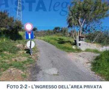 Appartamento in Via Case sparse 4, Diano Castello, 6 locali, 1 bagno