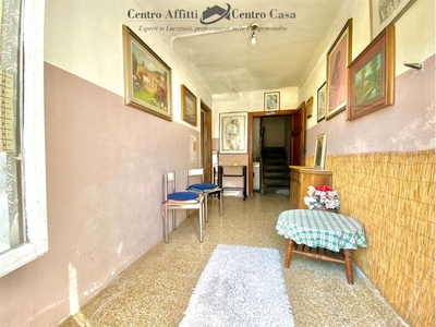 Appartamento in Via comuni d'europa 3505, Lucca, 9 locali, 3 bagni