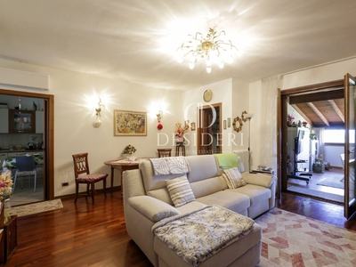 Appartamento in Via Concialini, Grosseto, 6 locali, 2 bagni, 170 m²