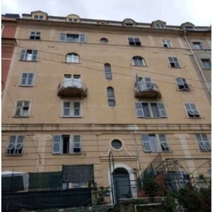 Appartamento in Via del Campasso 15, Genova, 6 locali, 1 bagno, 84 m²