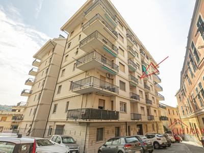 Appartamento in VIA FRANCESCO RAVASCHIO 97, Genova, 6 locali, 1 bagno