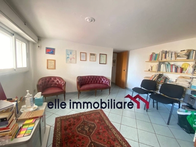 Appartamento in Via Lavanga, Formia, 5 locali, 2 bagni, 150 m²