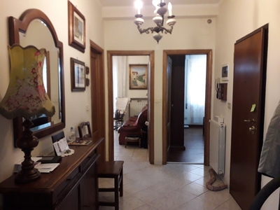 Appartamento in Via maroncelli, Viareggio, 5 locali, 1 bagno, arredato