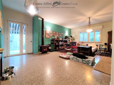 Appartamento in Via per Camaiore, Pescaglia, 6 locali, 2 bagni, 200 m²
