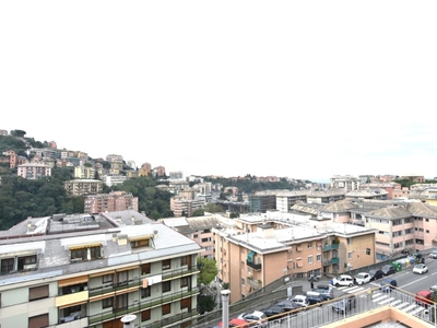 Appartamento in Via posalunga, Genova, 5 locali, 1 bagno, 84 m²