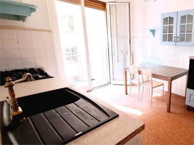 Appartamento in Via San Remo 219, Genova, 5 locali, 1 bagno, 72 m²
