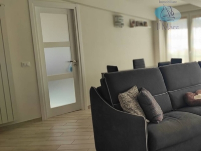 Appartamento in VIA VERDI, Viareggio, 5 locali, 2 bagni, 120 m²