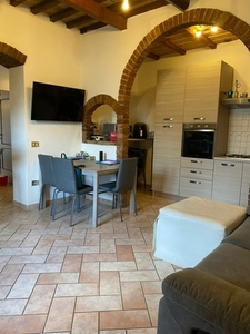 Bilocale a Follonica, 1 bagno, 40 m², 1° piano, terrazzo in vendita