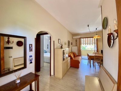 Bilocale a Porto Azzurro, 1 bagno, posto auto, 48 m², 1° piano