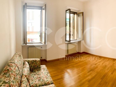 Bilocale a Ronchi dei Legionari, 1 bagno, giardino in comune, 63 m²