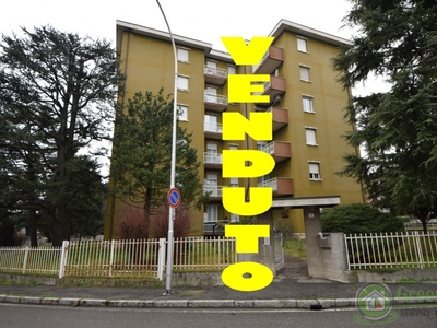 Bilocale in Via 24 maggio, Cavenago di Brianza, 1 bagno, 70 m²