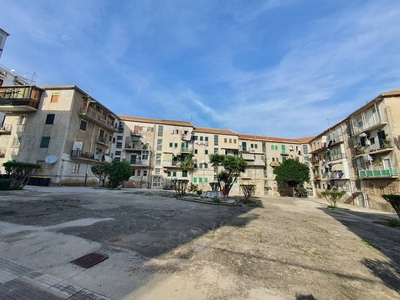 Bilocale in VIA SANTA CECILIA, Messina, 1 bagno, arredato, 60 m²