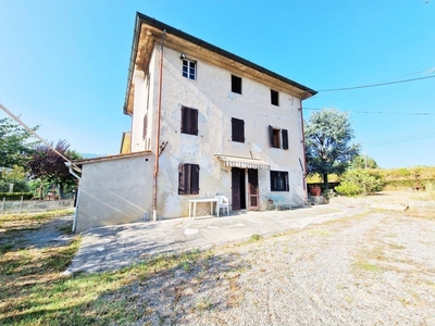 Casa colonica in Via Pesciatina 677, Capannori, 10 locali, 2 bagni