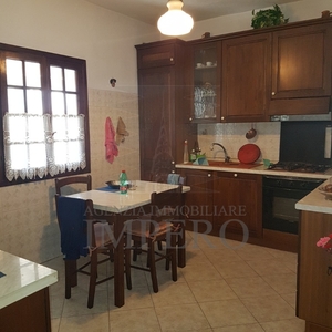 Casa indipendente in Varase 1, Ventimiglia, 4 locali, 1 bagno, 76 m²