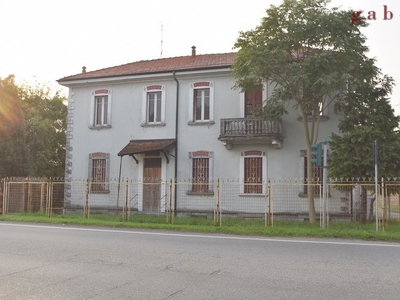 Casa indipendente in Via Alessandro Volta 5, Boffalora sopra Ticino